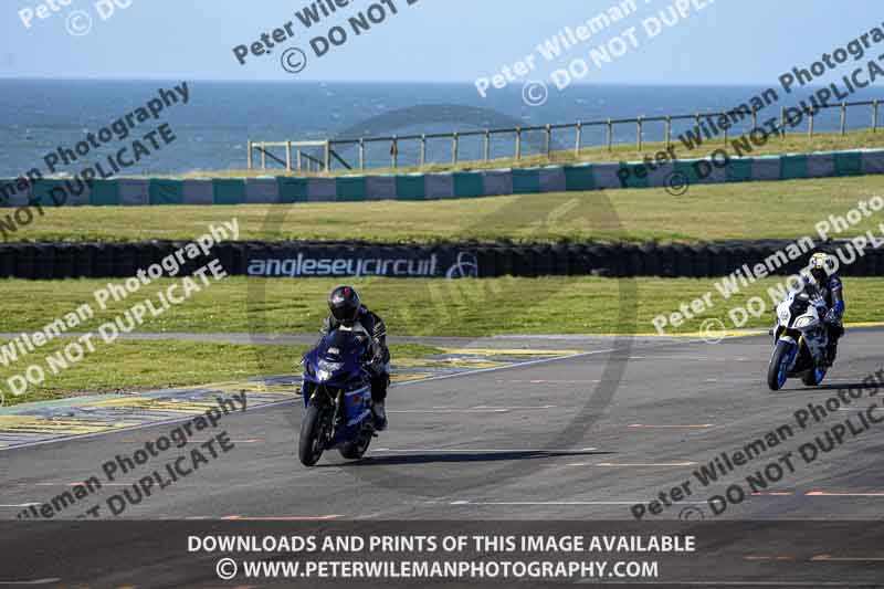 anglesey no limits trackday;anglesey photographs;anglesey trackday photographs;enduro digital images;event digital images;eventdigitalimages;no limits trackdays;peter wileman photography;racing digital images;trac mon;trackday digital images;trackday photos;ty croes